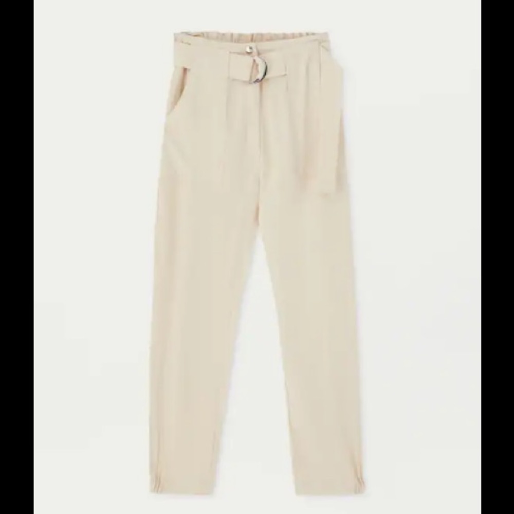 Belted pants with buckle